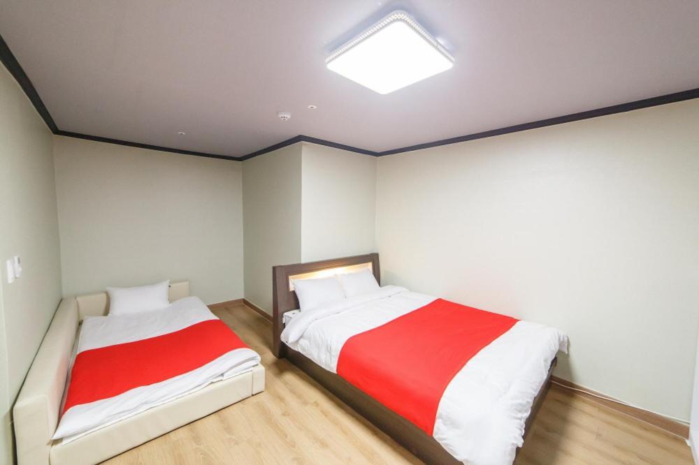 Hotel Castle Suncheon Esterno foto